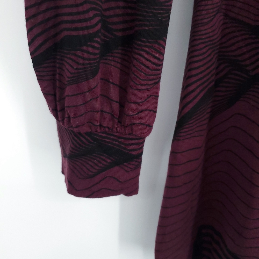 Soma Cold Shoulder Long Sleeve Tee Womens Medium Burgundy Black - Picture 5 of 8